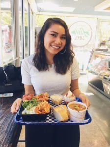 brittaney-picture-at-seattle-fish-guys