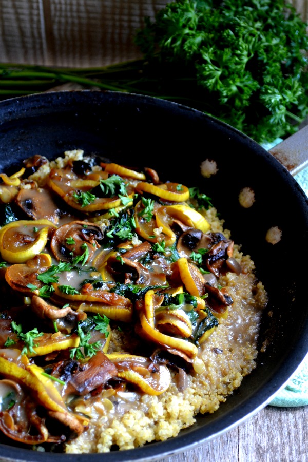 quinoa with sauteed veggies & gravy