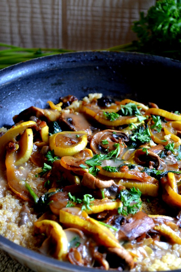 quinoa with sauteed veggies & gravy