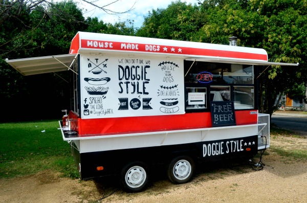 doggie style - vegan hot dogs in austin