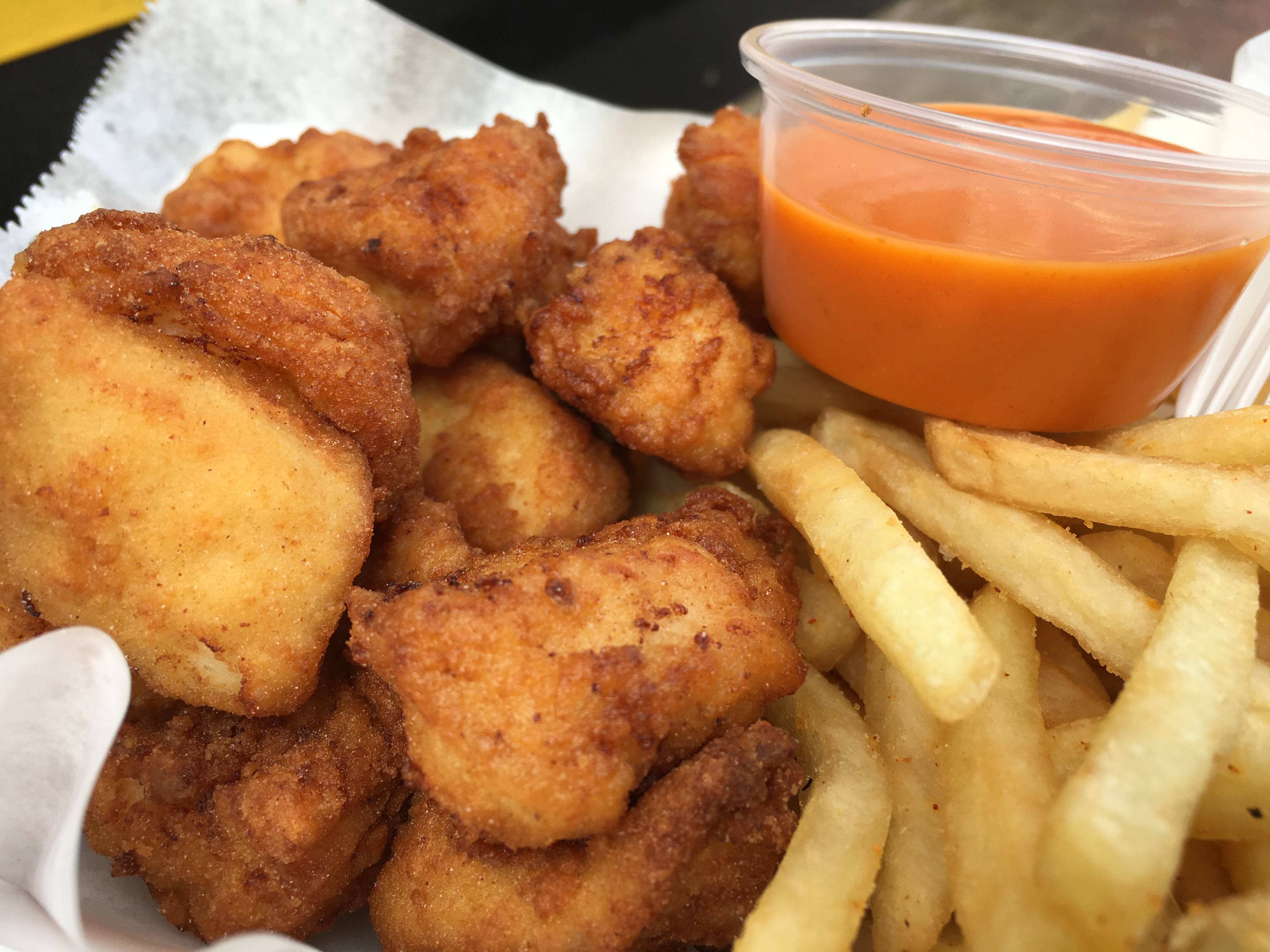 Food Truck Rodeo at the Rochester Public Market – Girls on Food